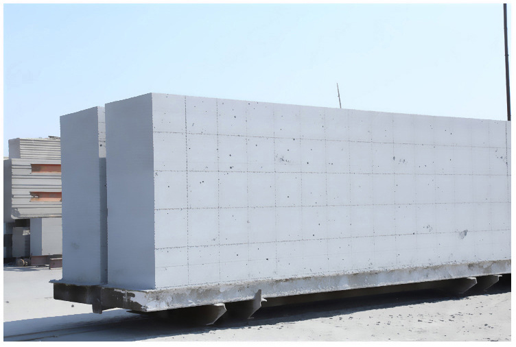 无极加气块 加气砌块 轻质砖气孔结构及其影响因素
